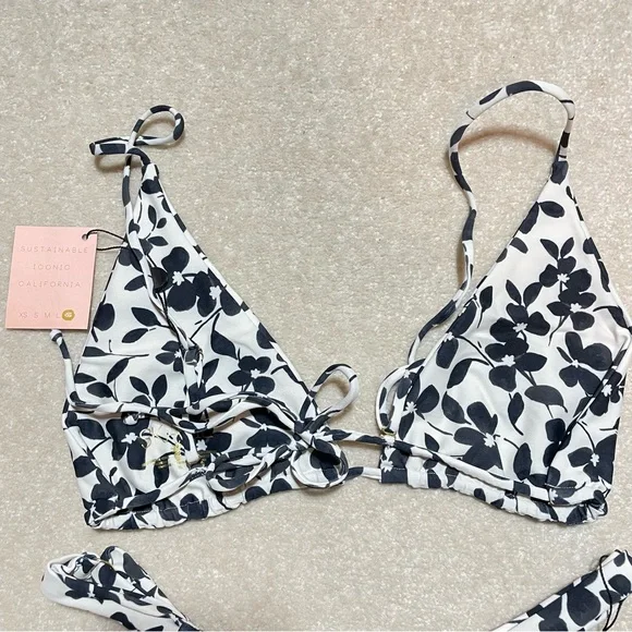 SKATIE Ella top and Bobbi thick band bottom in Greenwich 🖤